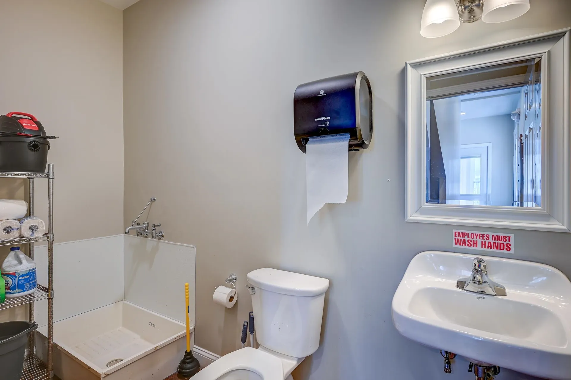 76 Main Street Conway NH 03818