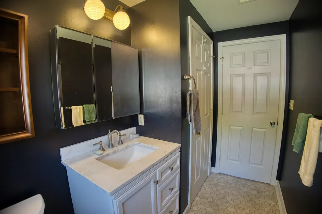 118 Washington Road Freedom NH 03836