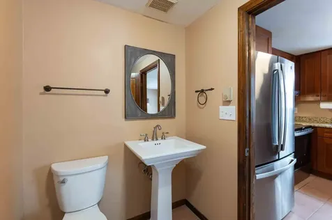 22 Olde Country Village Road Londonderry NH 03053