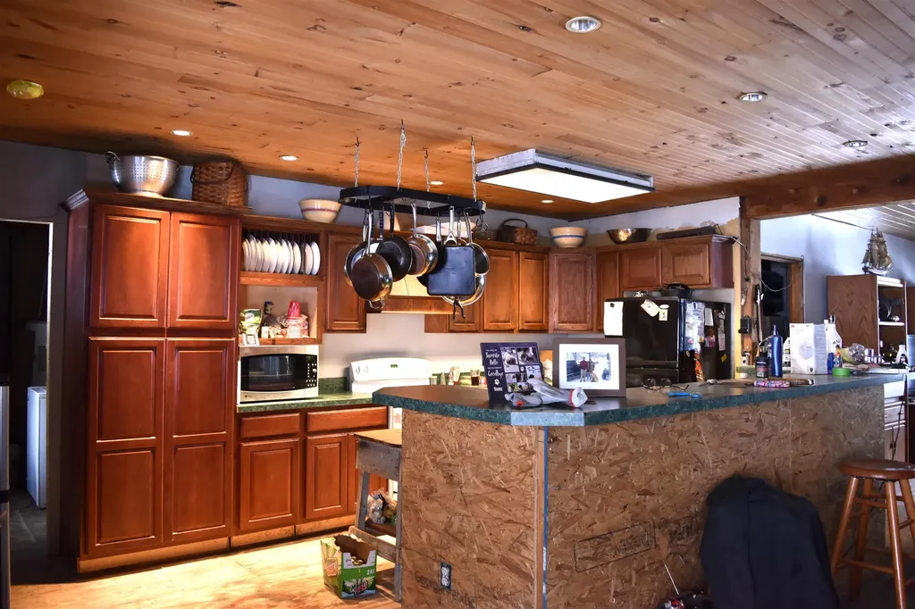 53 Concord Street Belmont NH 03220