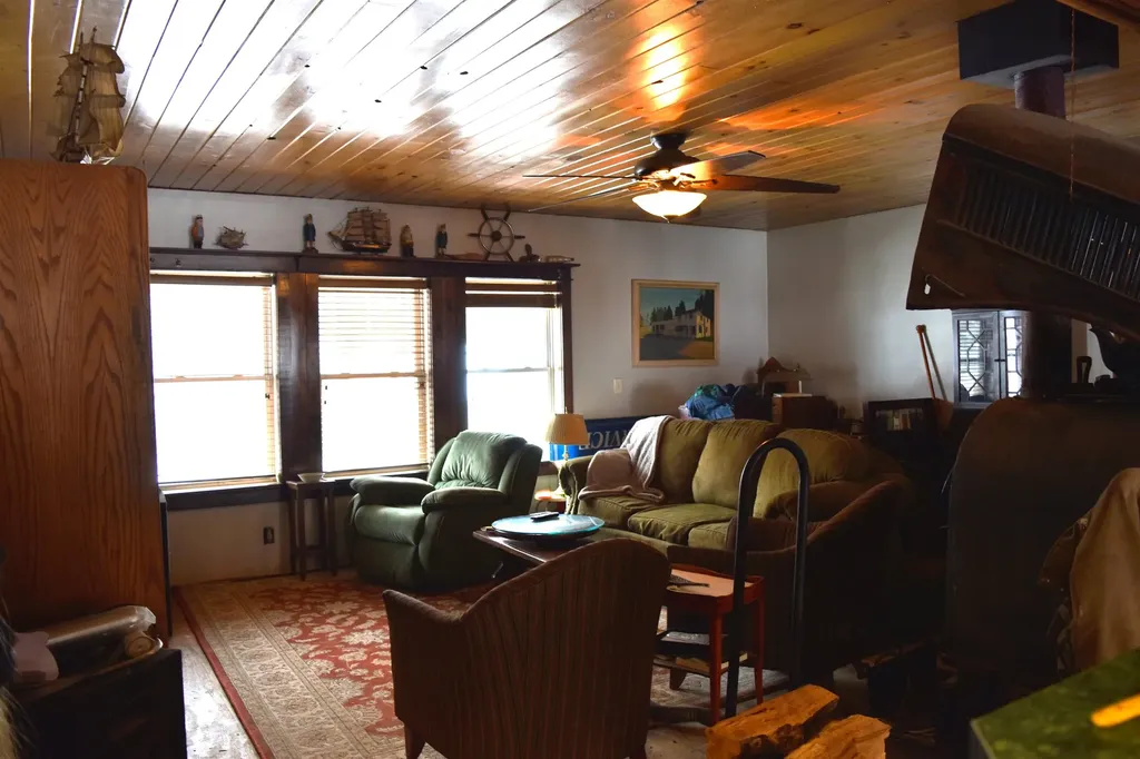 53 Concord Street Belmont NH 03220