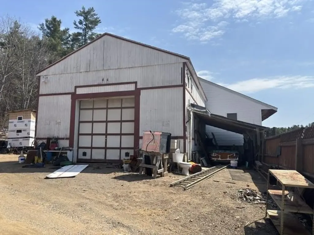 53 Concord Street Belmont NH 03220