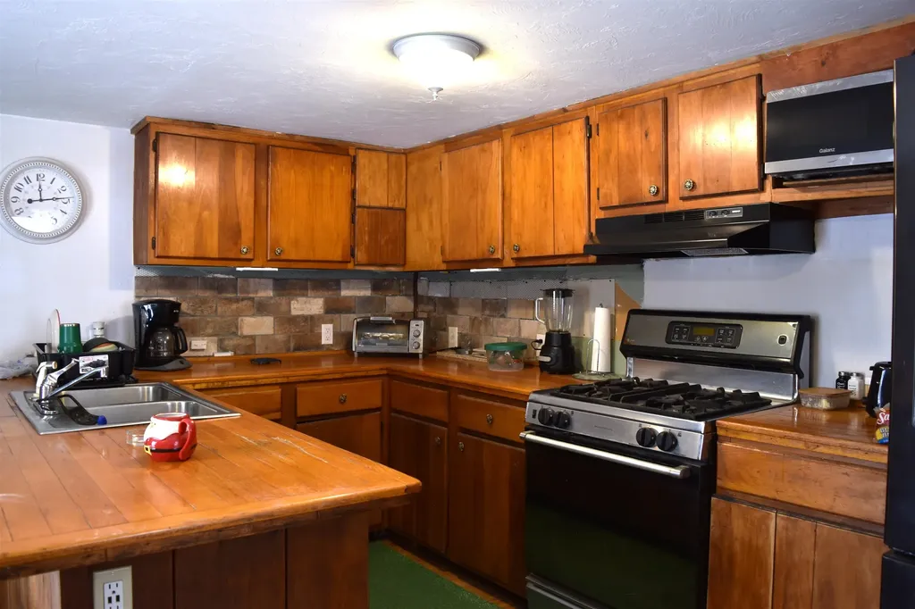 53 Concord Street Belmont NH 03220