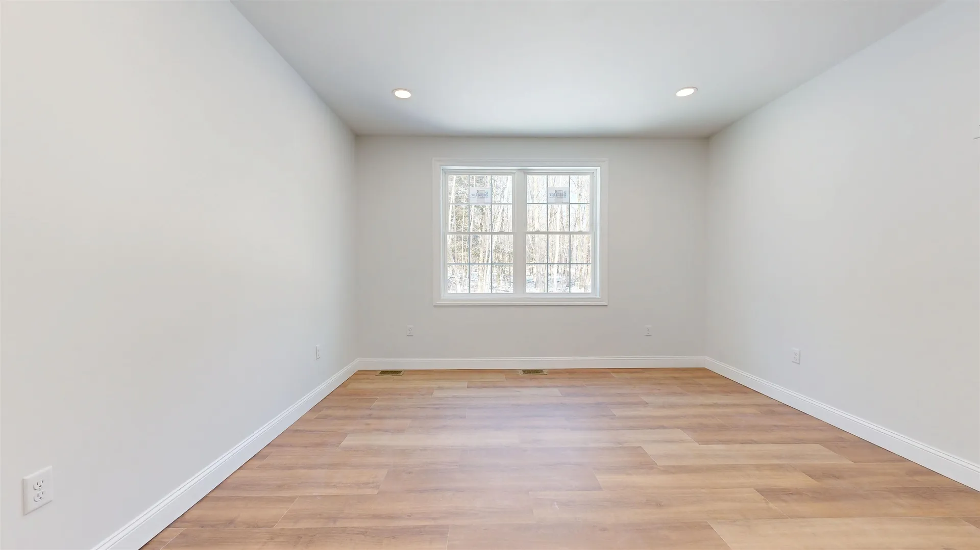 236 Leos Lane Georgia VT 05478