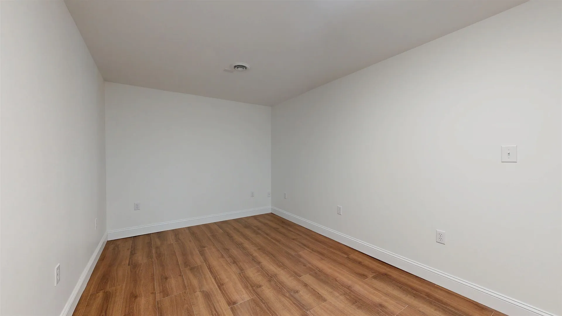 236 Leos Lane Georgia VT 05478