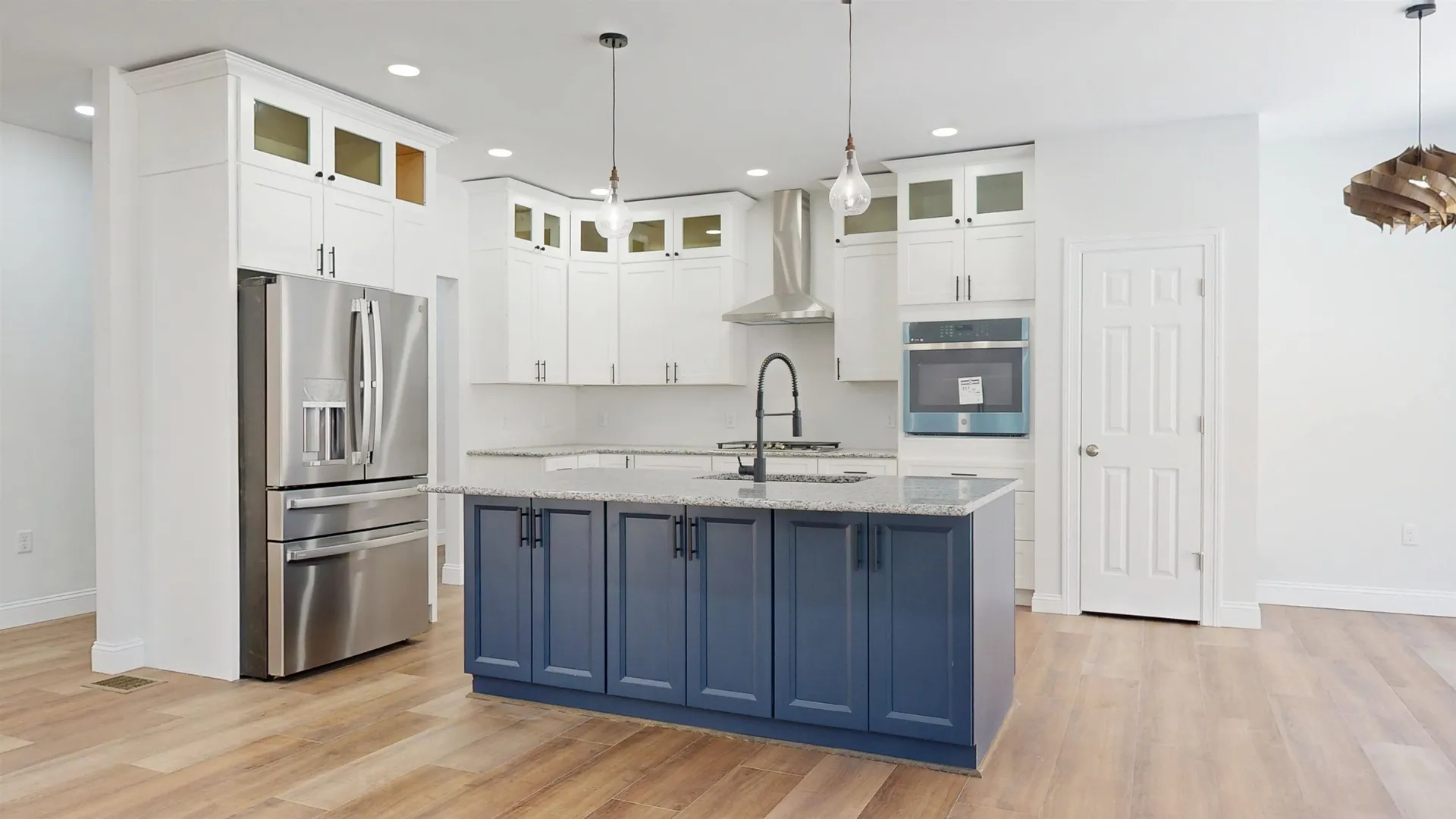 236 Leos Lane Georgia VT 05478