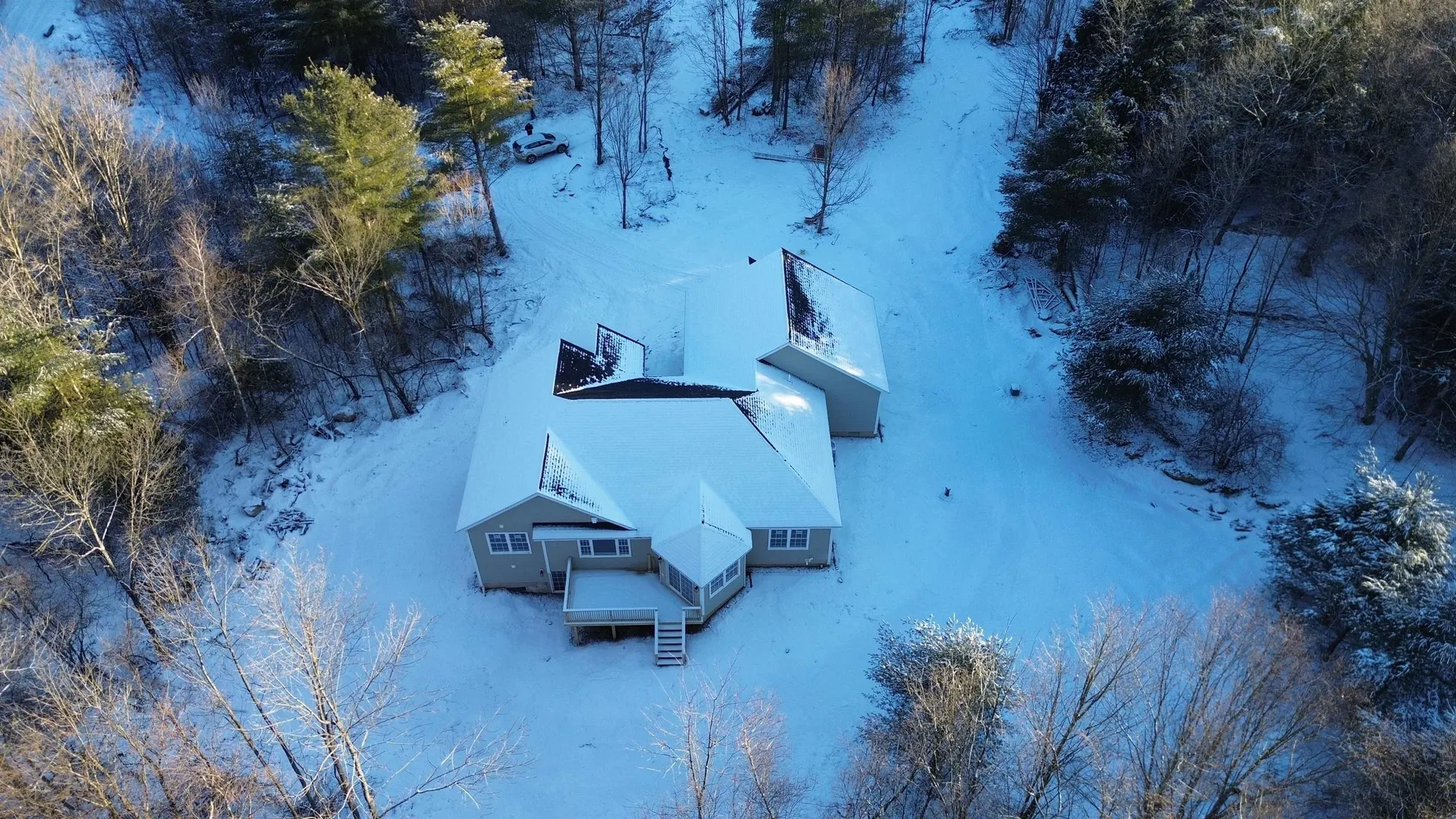 236 Leos Lane Georgia VT 05478