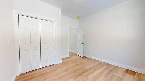 236 Leos Lane Georgia VT 05478