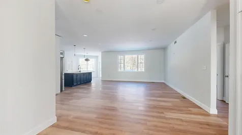 236 Leos Lane Georgia VT 05478