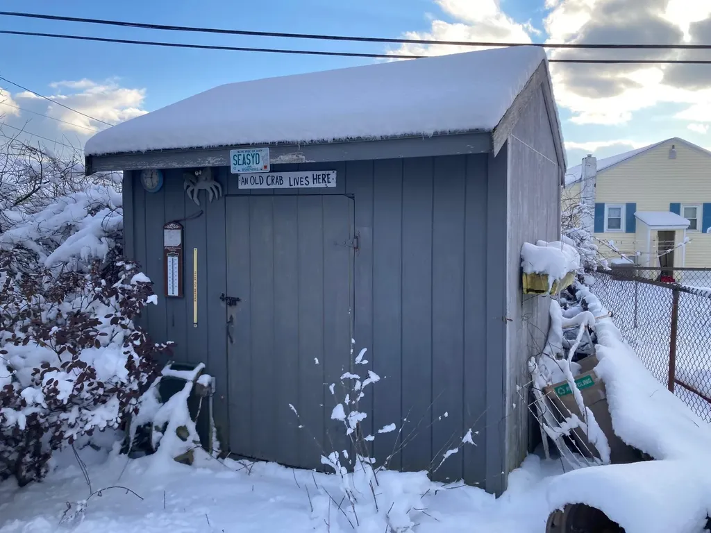 20 Campton Street Hampton NH 03842