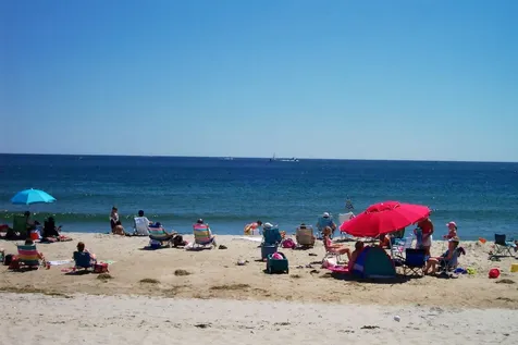 20 Campton Street Hampton NH 03842