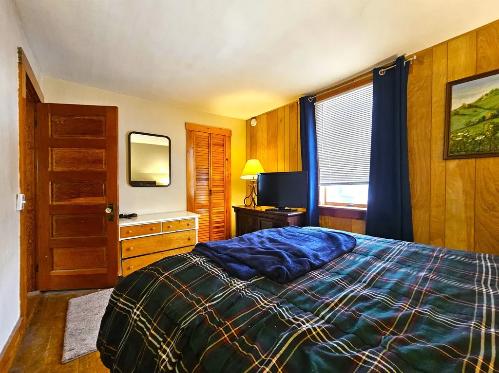 17 Second Street Gorham NH 03581