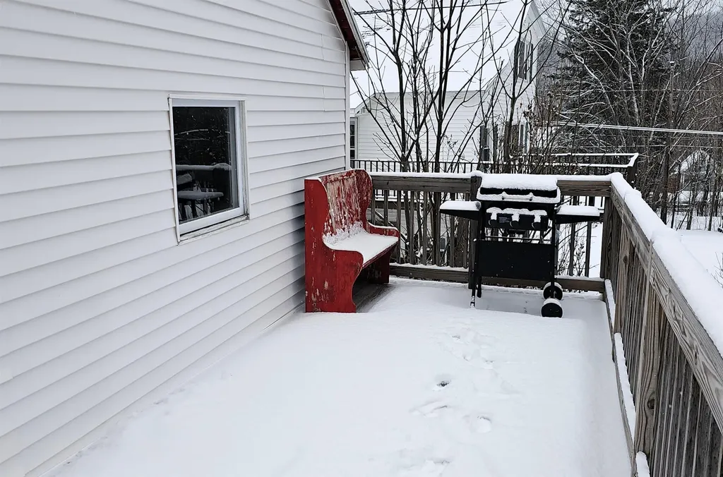 17 Second Street Gorham NH 03581