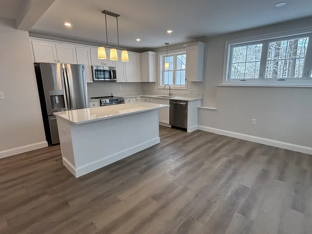 19 Woodmans Lane Peterborough NH 03458