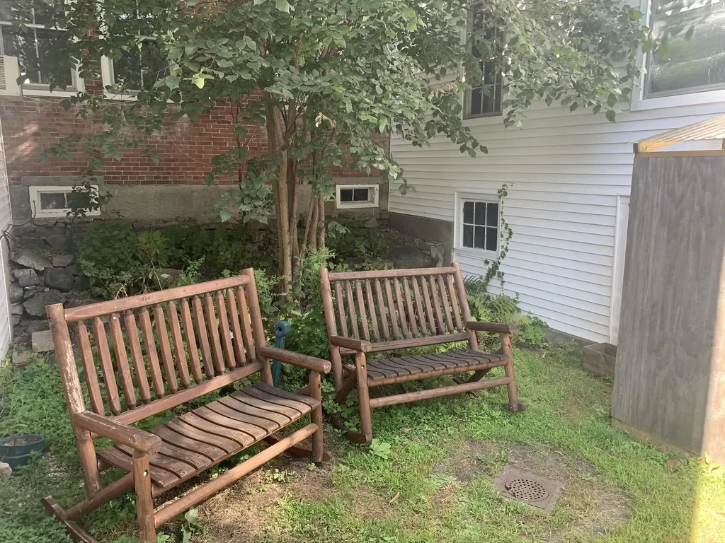 19 Woodmans Lane Peterborough NH 03458