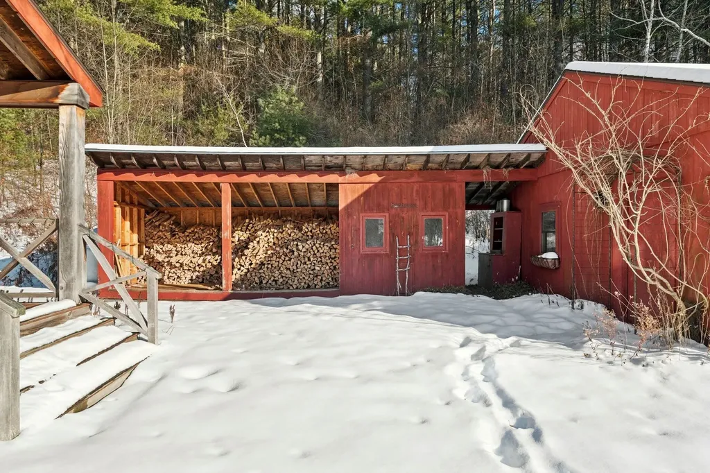 8 Laclair Drive Cornish NH 03745