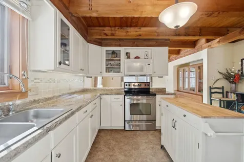 8 Laclair Drive Cornish NH 03745