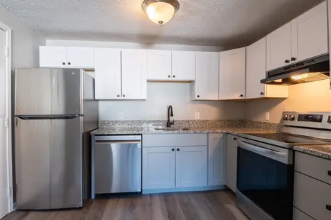 535 Calef Road Manchester NH 03103