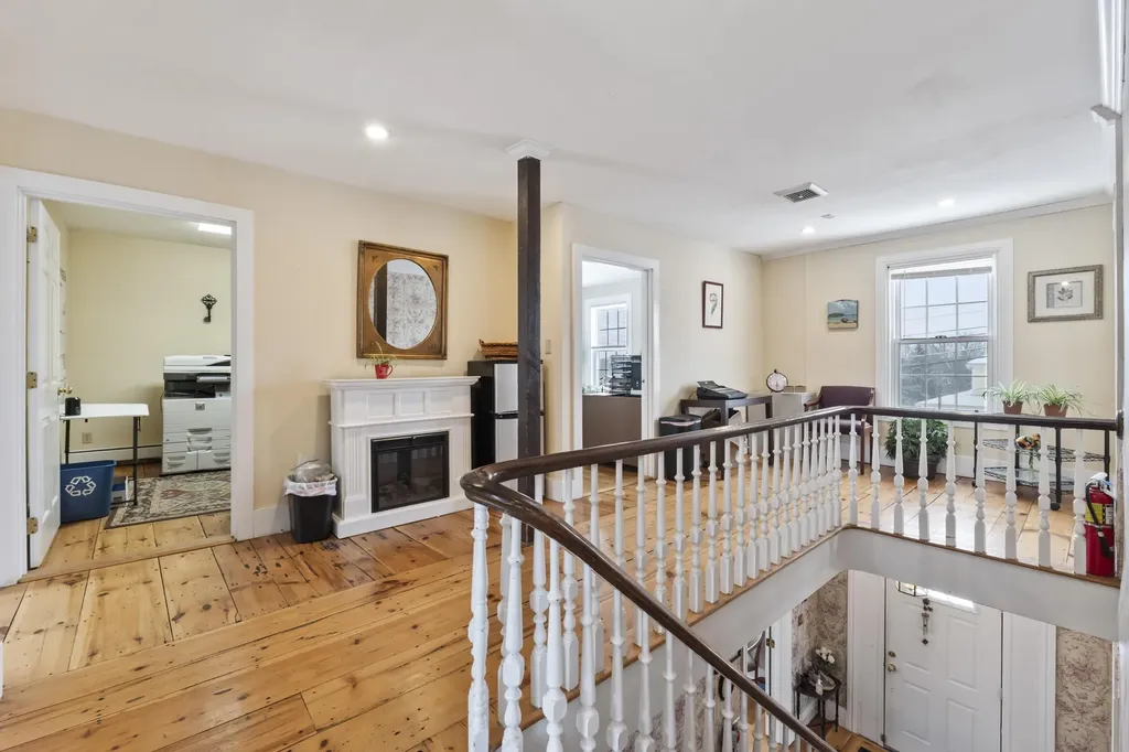 2204 Woodbury Avenue Newington NH 03801