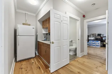 2204 Woodbury Avenue Newington NH 03801