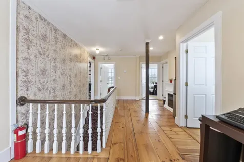 2204 Woodbury Avenue Newington NH 03801