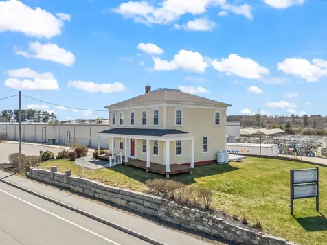 2204 Woodbury Avenue Newington NH 03801