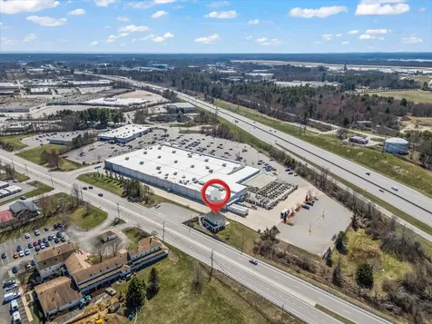 2204 Woodbury Avenue Newington NH 03801