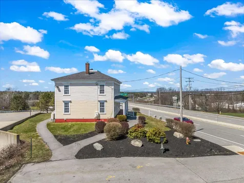 2204 Woodbury Avenue Newington NH 03801