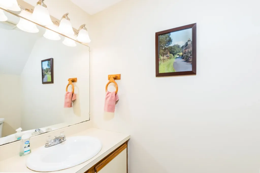 54 Woodland Green Rochester NH 03868