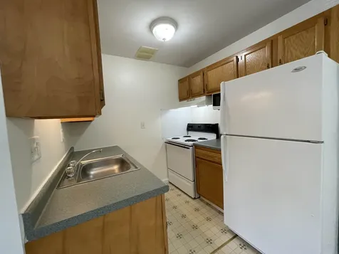 3961 Old Brown Avenue Manchester NH 03103