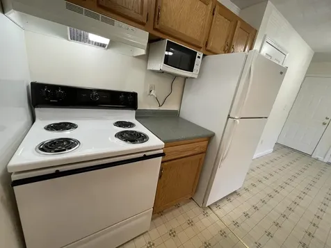 3961 Old Brown Avenue Manchester NH 03103