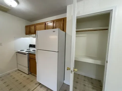 3961 Old Brown Avenue Manchester NH 03103