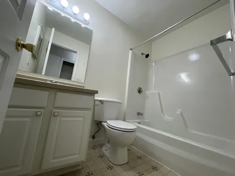 3961 Old Brown Avenue Manchester NH 03103