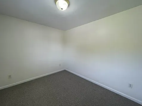 3961 Old Brown Avenue Manchester NH 03103