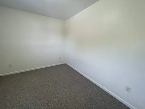 3961 Old Brown Avenue Manchester NH 03103