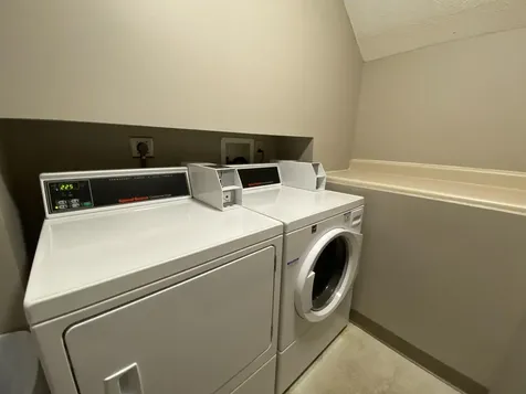 3961 Old Brown Avenue Manchester NH 03103