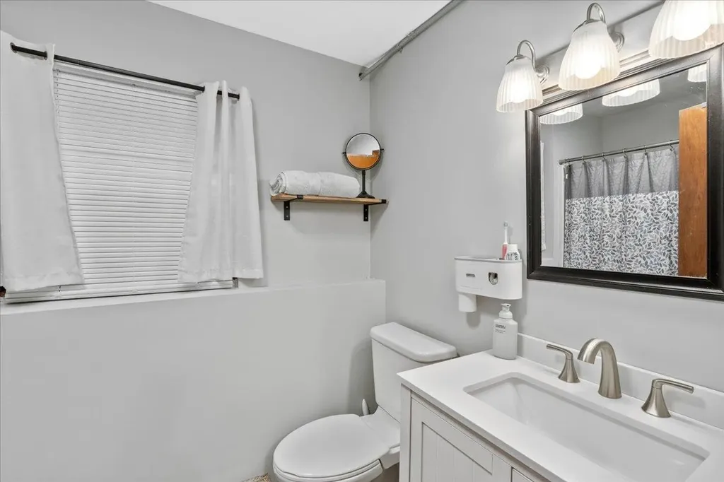 30 Perkins Street Milford NH 03055