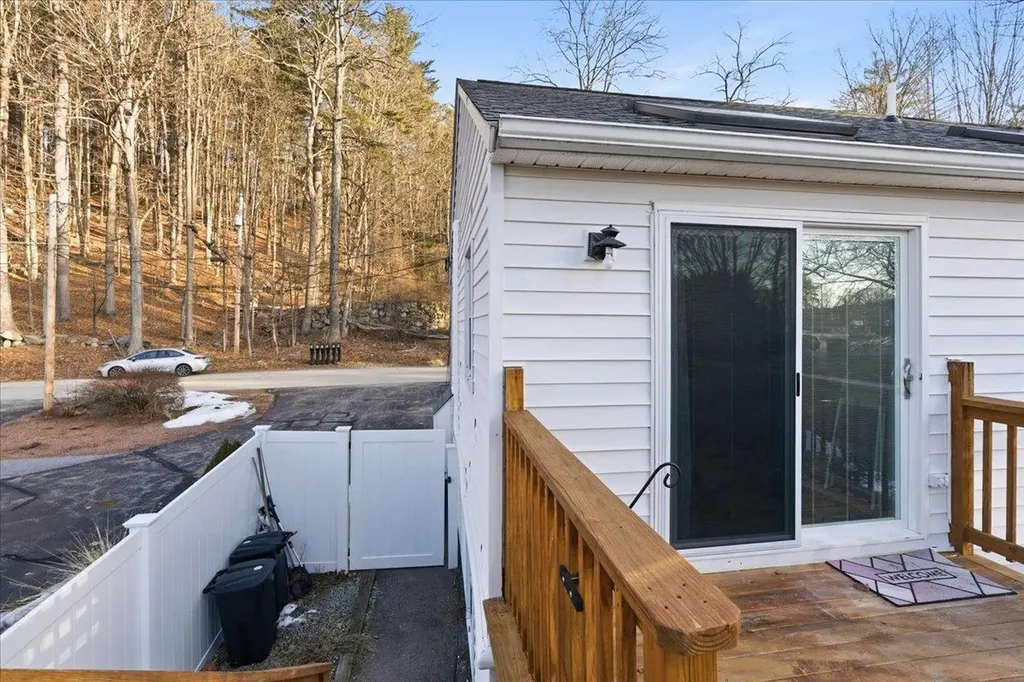 30 Perkins Street Milford NH 03055