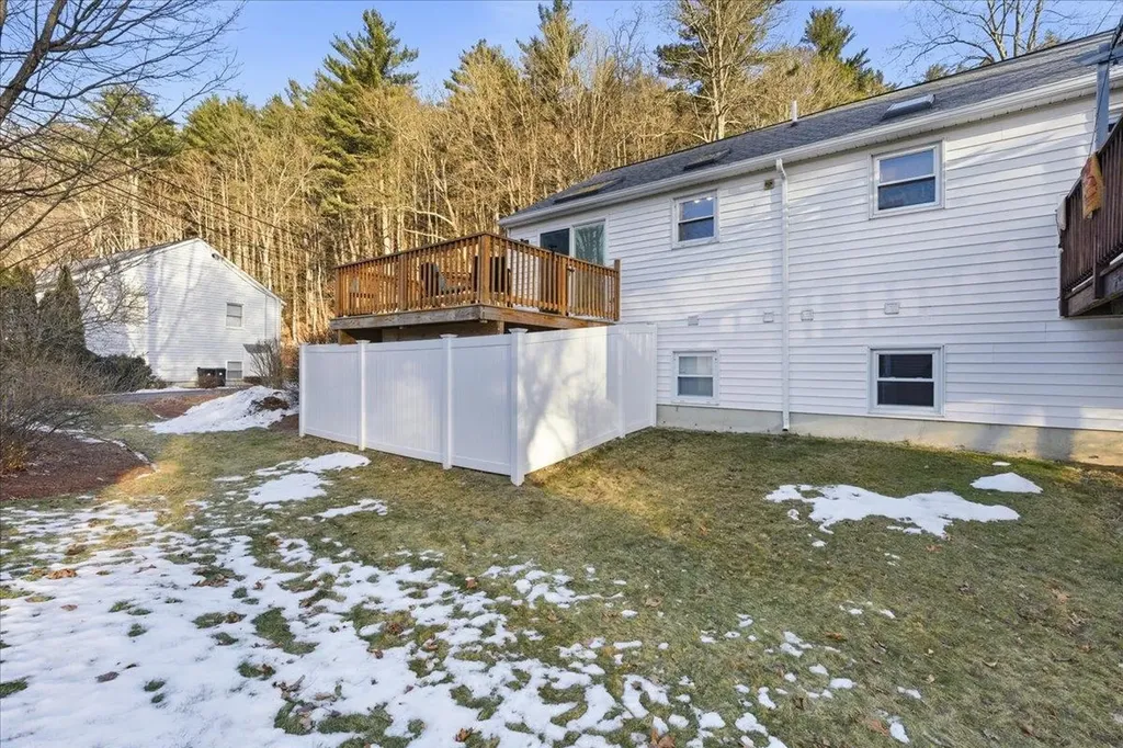 30 Perkins Street Milford NH 03055