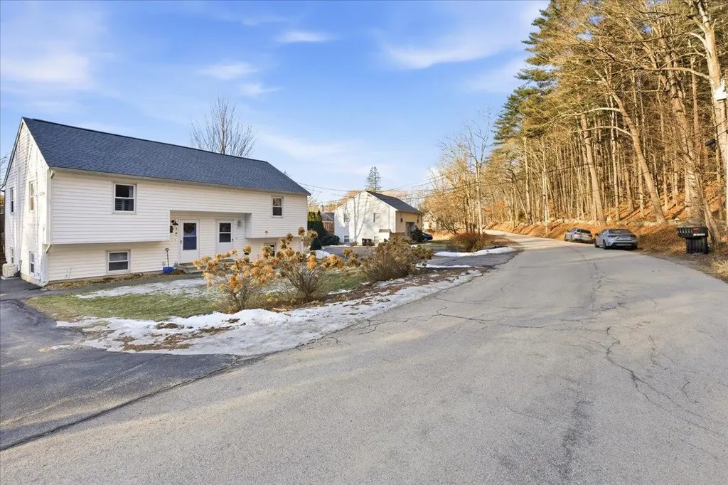 30 Perkins Street Milford NH 03055