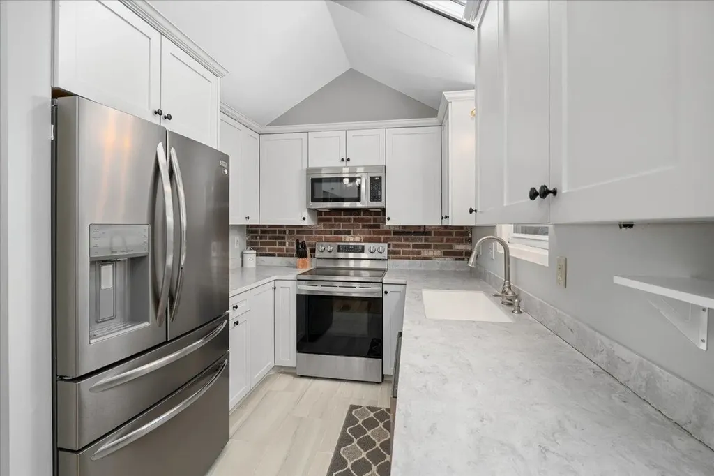 30 Perkins Street Milford NH 03055