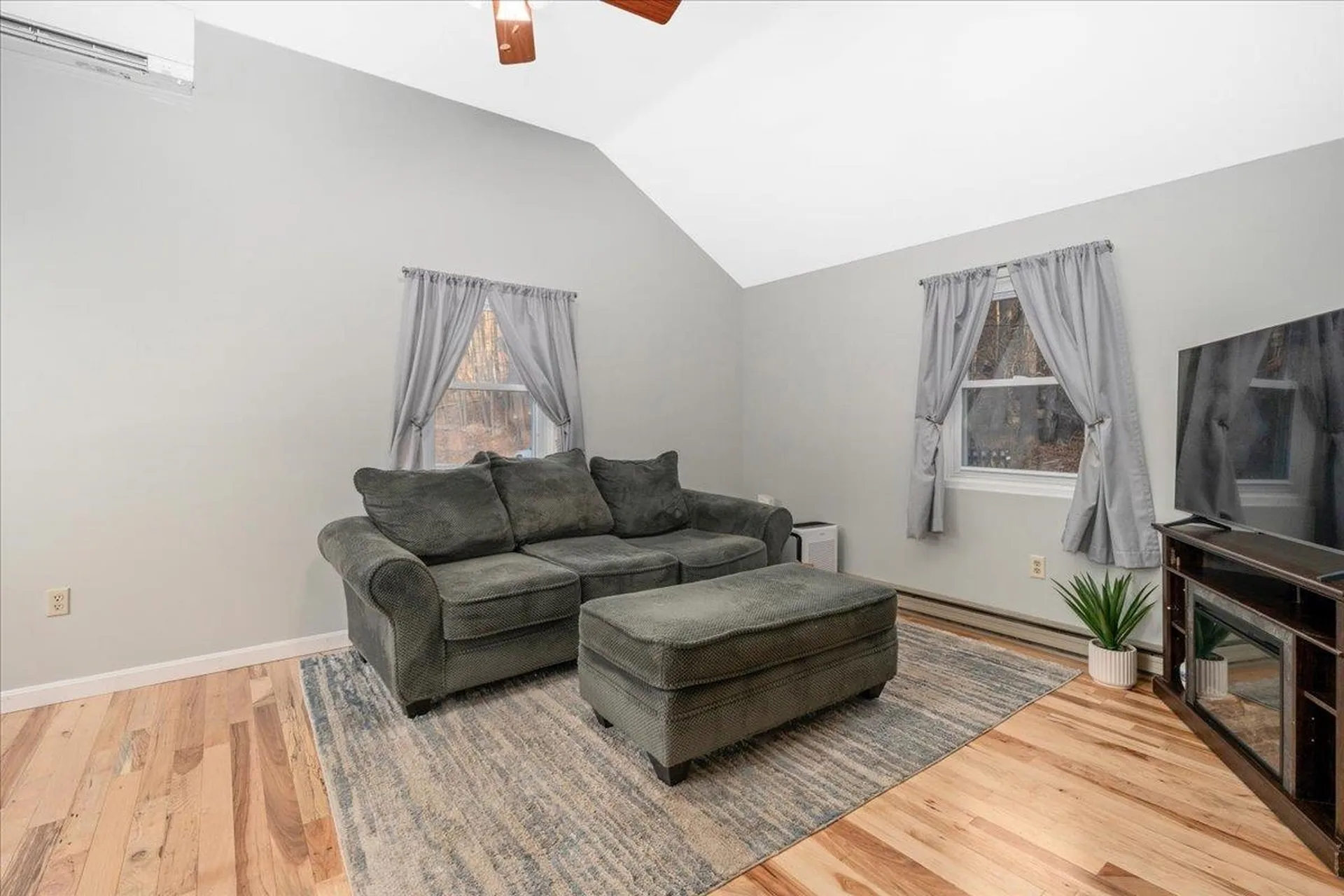 30 Perkins Street Milford NH 03055