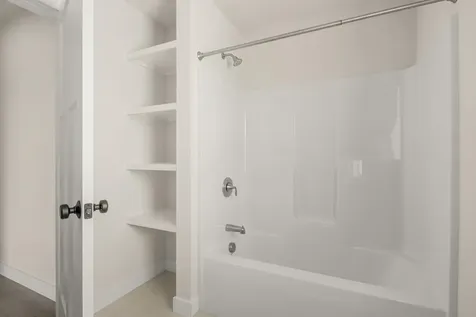 435 Commodore Drive Vergennes VT 05491