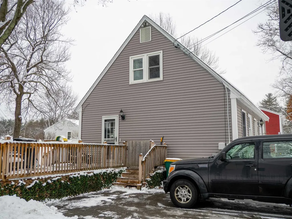 7 Kim Lane Rochester NH 03867