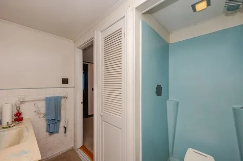 731 Hilldale Avenue Haverhill MA 01832