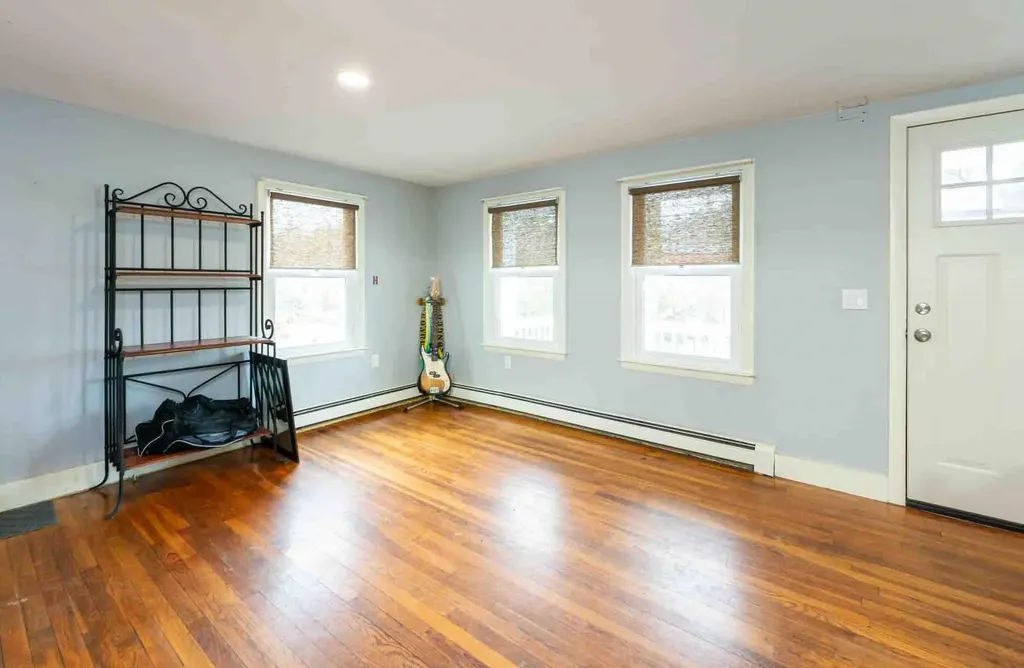 49 Jaffrey Road Peterborough NH 03458