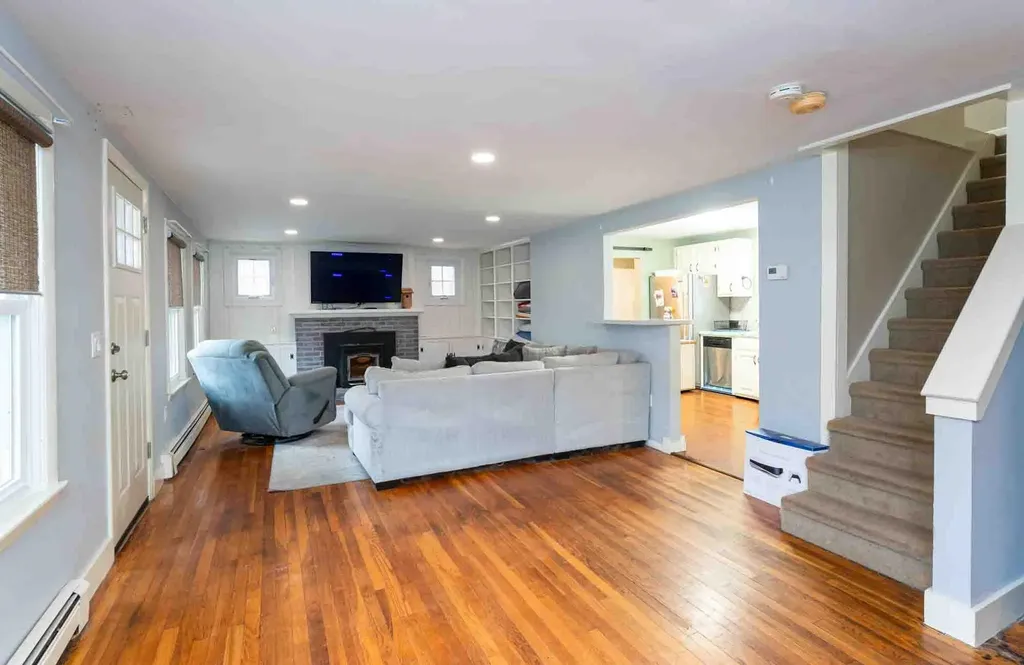 49 Jaffrey Road Peterborough NH 03458