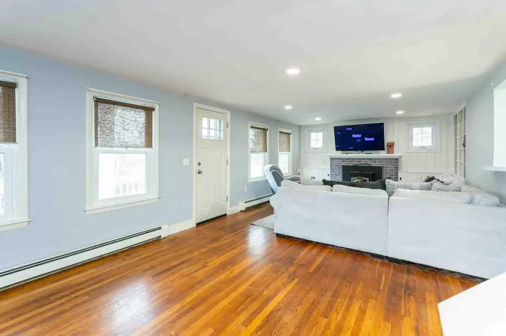 49 Jaffrey Road Peterborough NH 03458