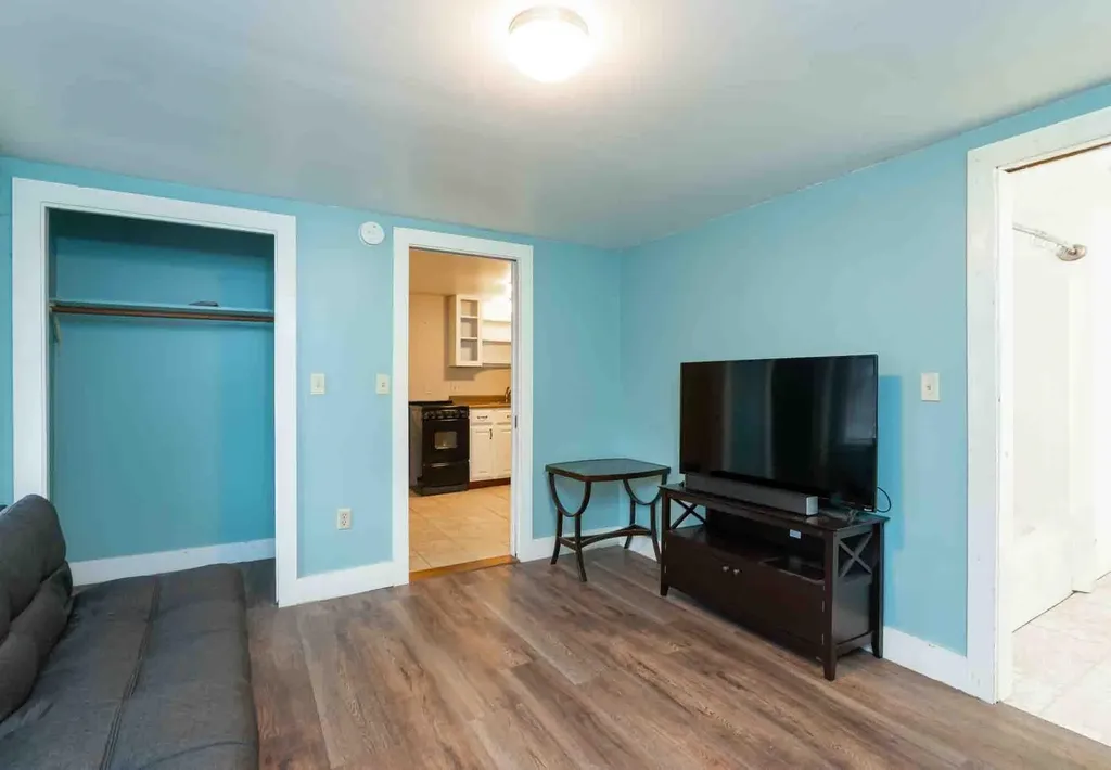 49 Jaffrey Road Peterborough NH 03458