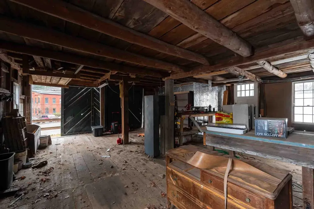 49 Jaffrey Road Peterborough NH 03458